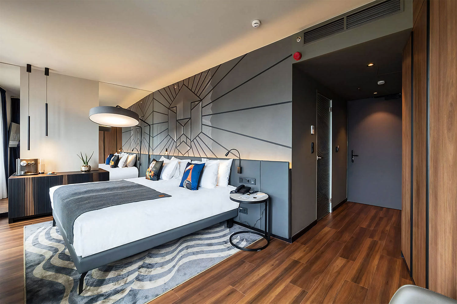 Szállodai ágyak design ágylábai – Az apró részlet, amely meghatározza a hotelszoba megjelenését