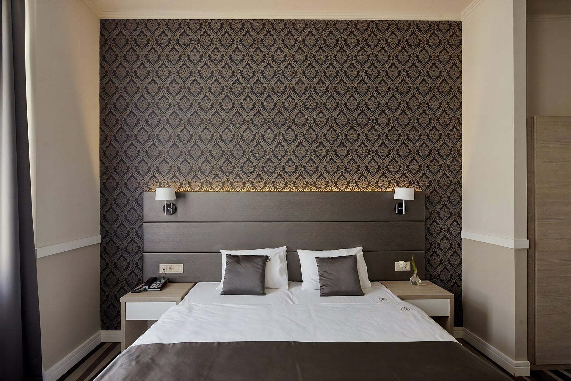 Egy stílusos ágyháttámla segítségével karakteres lesz a hálószoba