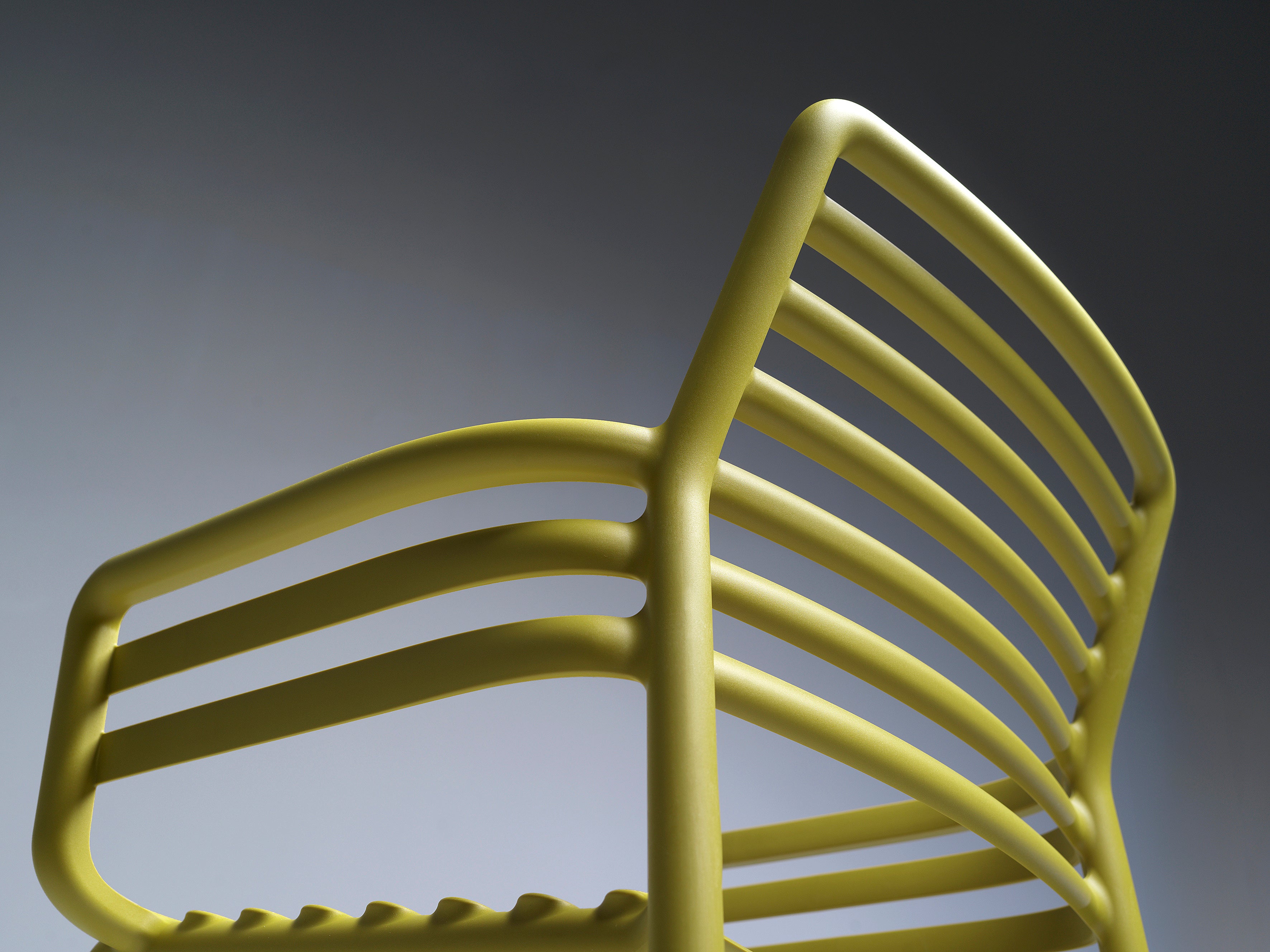 NARDI DOGA karfás szék