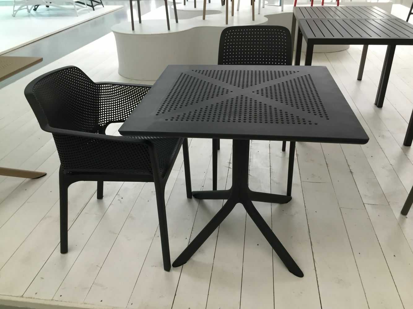 nardi-clip-80-asztal-06