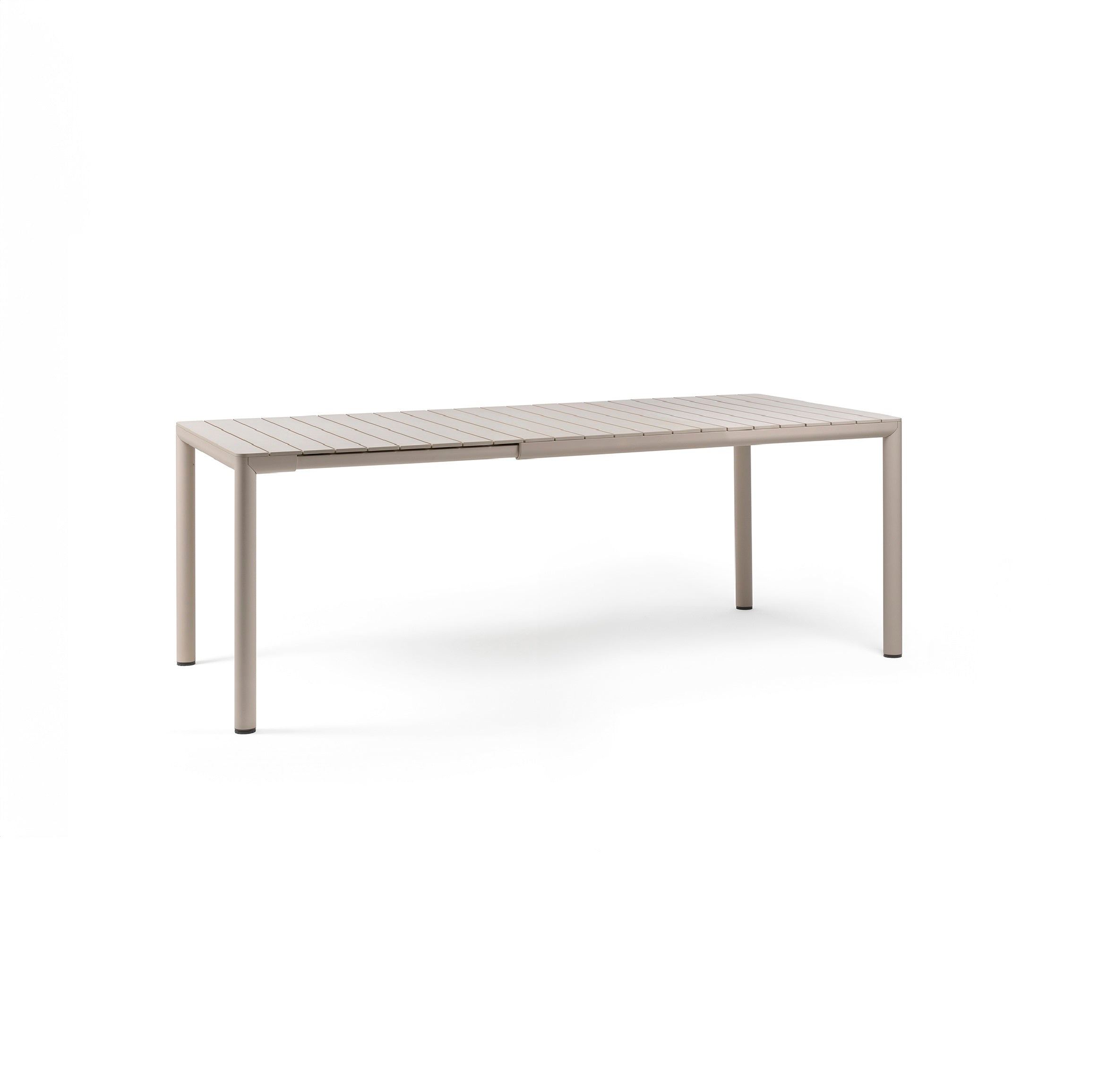 NARDI TEVERE 147 kihúzható asztal