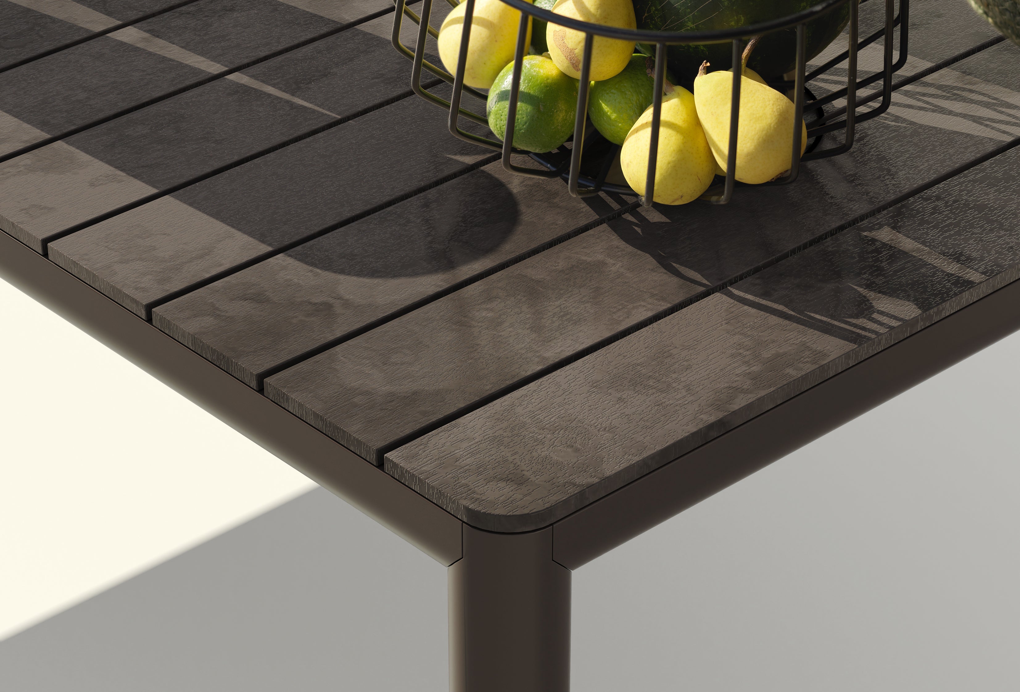 NARDI TEVERE 210 kihúzható asztal